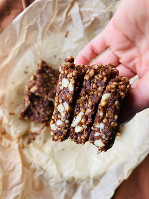 Crispy Quinoa Date Squares
